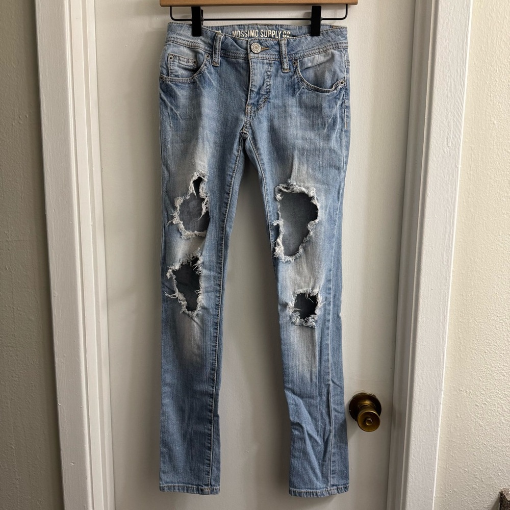 Mossimo Fit 6 Low Rise Light Blue Distressed Skinny Jeans